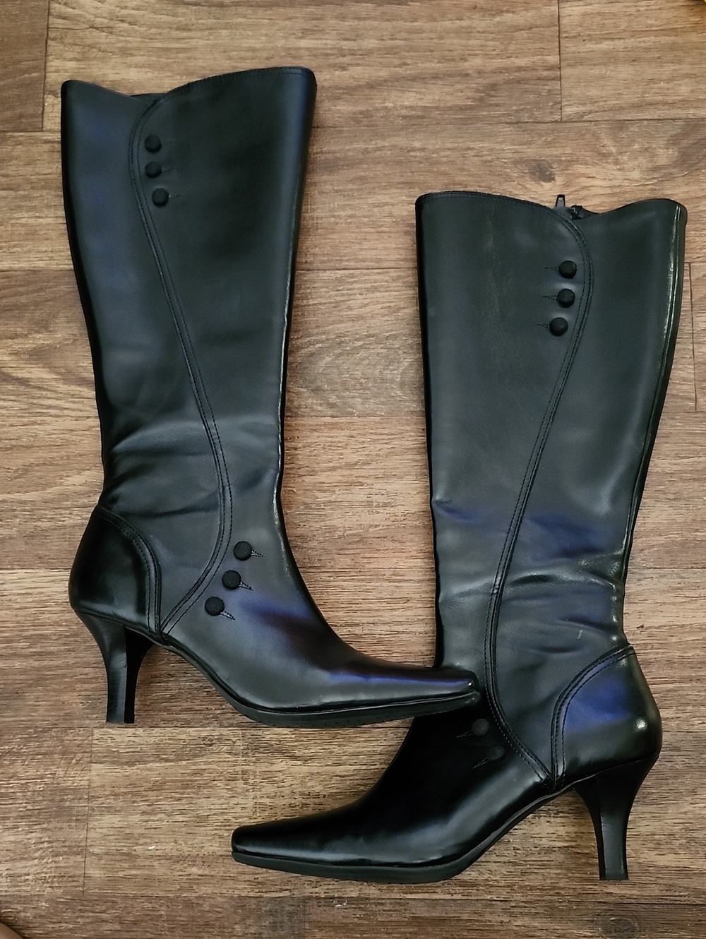 Liz Claiborne Vintage Y2K Black Leather Knee-High Boots Pointed Toe Kitten Heel